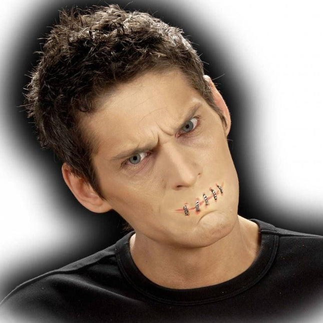 Horroraccessoires: Dichtgenaaide mond